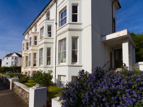 Chiswick Place - Exclusively Short Lets - short term accommodation Eastbourne