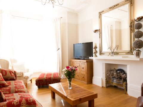 Chiswick Place - Exclusively Short Lets - short term accommodation Eastbourne