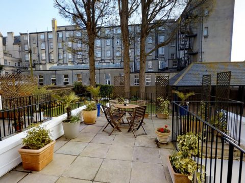 Holiday apartments Eastbourne - Gresham House - Exclusively Short Lets