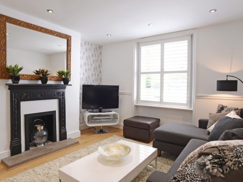 Lounge of this furnished apartments for rent in Eastbourne