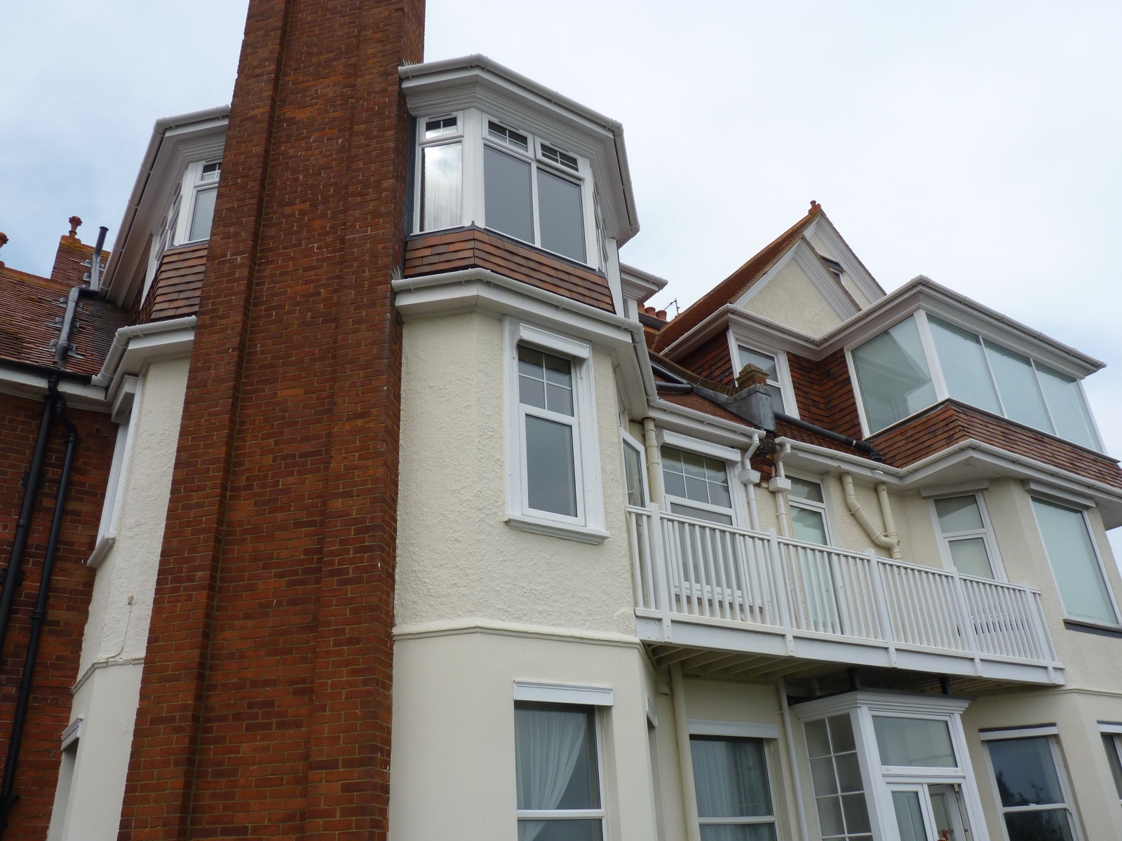 Eastbourne self catering apartments with sea views & 2 bedrooms