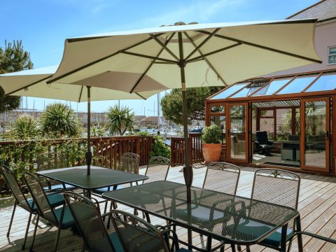 Wellington Quay - luxury group accommodation in Eastbourne