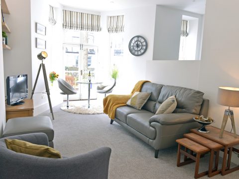 Exclusively Short Lets - Gresham House - 1 bedroom serviced apartments in Eastbourne