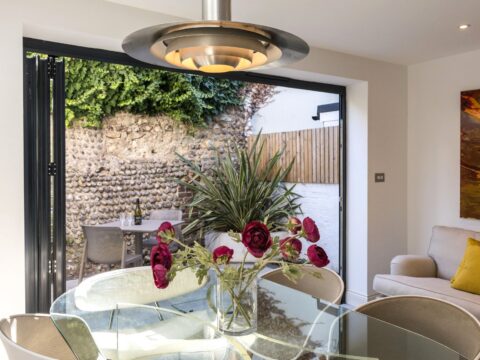 Eastbourne airbnb in Little Chelsea